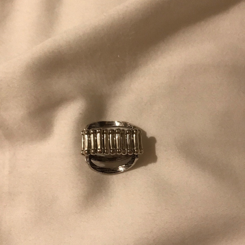 Ring - Picture 2 of 2